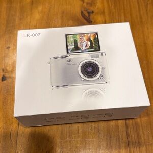 4K Digital Camera with Flip Screen - Silver